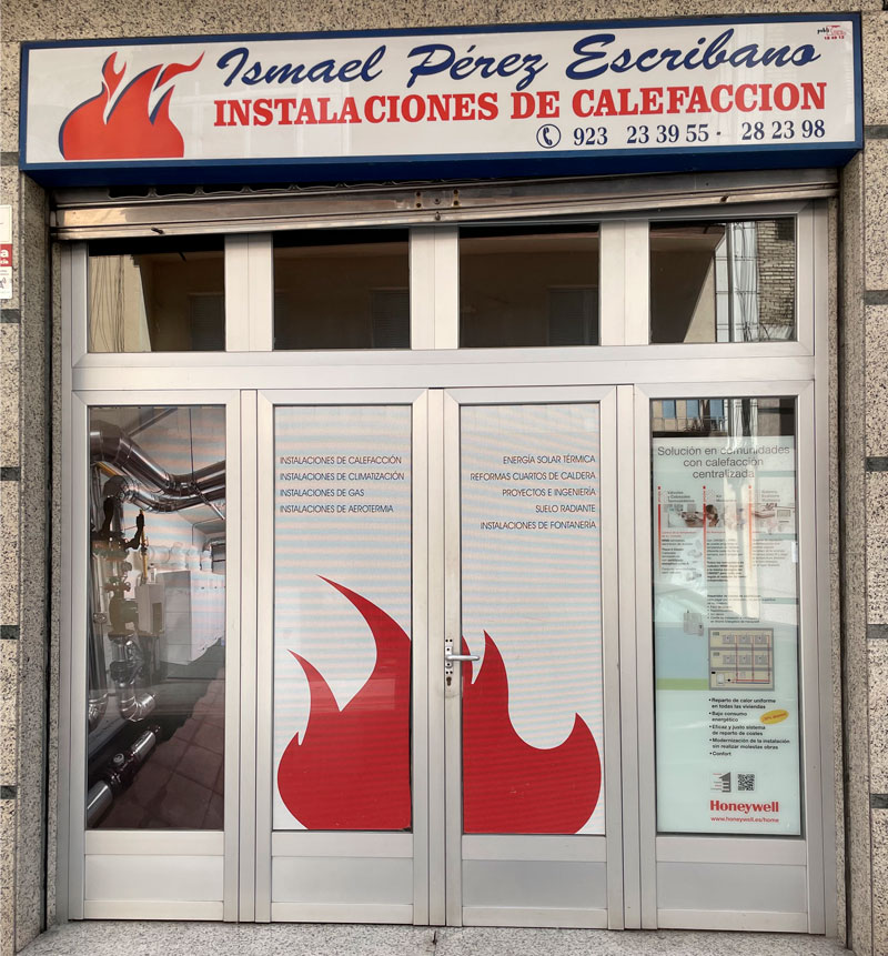 Fachada. Ismael Pérez Escribano